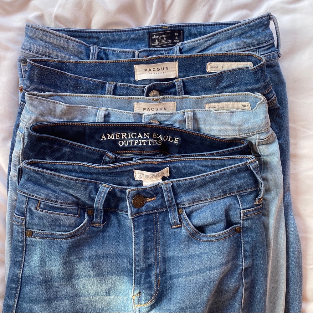 (SOLD) BUNDLE 4 pairs of jeans🌟